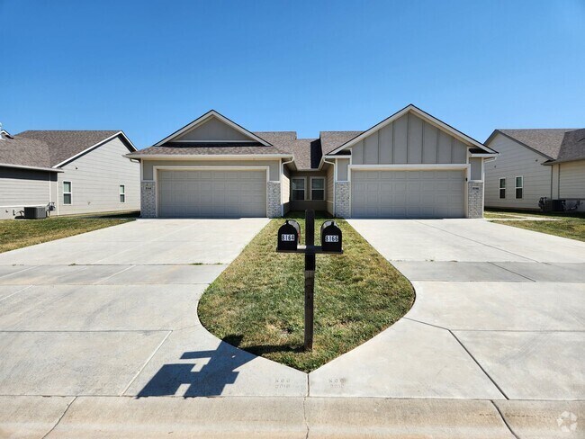 Building Photo - 8164 E 34th Ct S Rental