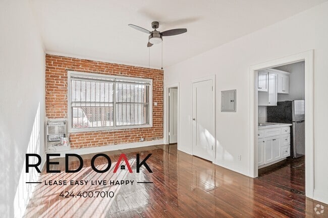 Building Photo - 245 N Kenmore Ave Rental