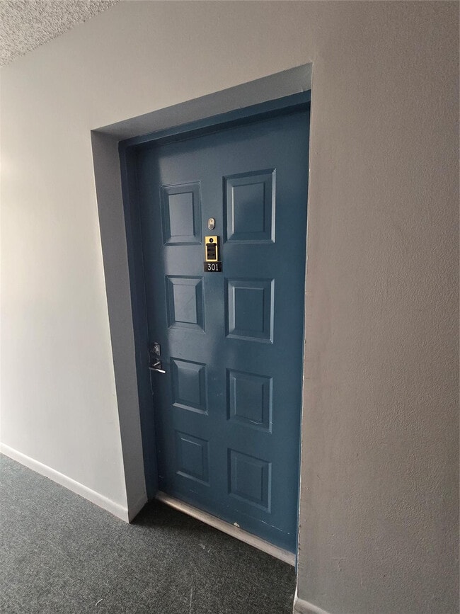 Photo - 733 SE 1st Way Unit 301