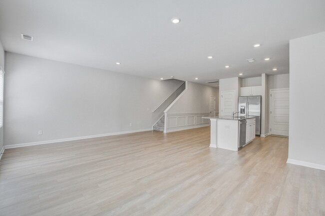 Building Photo - 4105 Quincy Adams Ln
