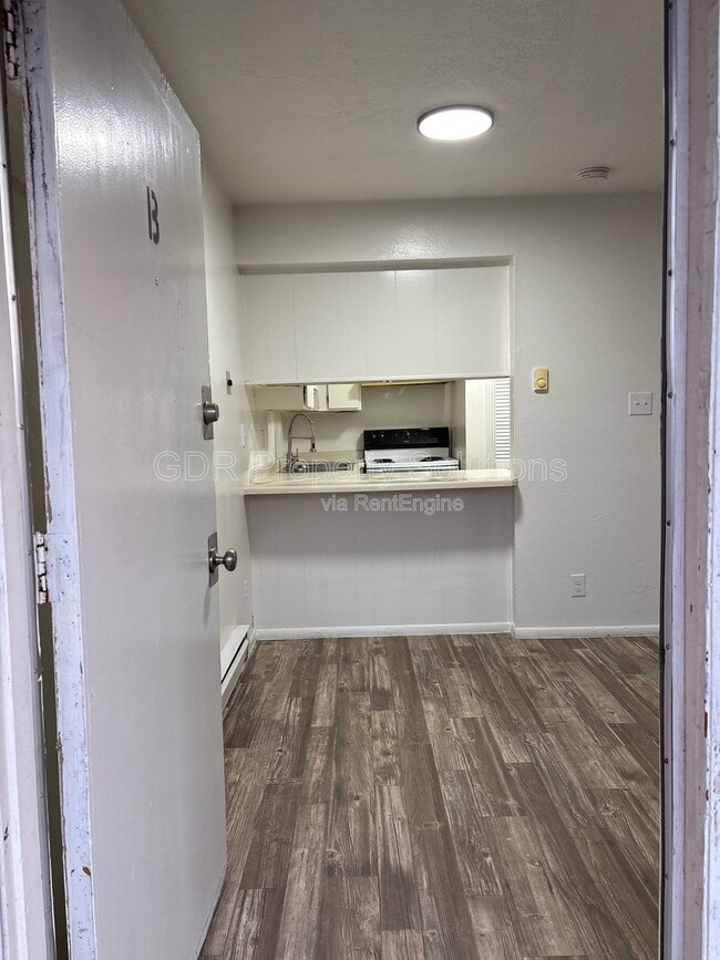 Photo - 3505 Tyson Pl NE Unidad B