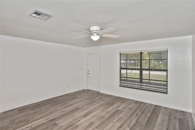 Photo - 1202 E 7th St