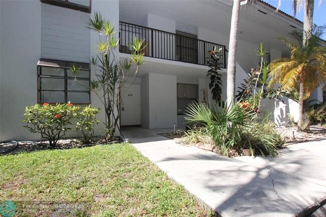 Photo - 8795 NW 35th St Unidad 8795 Rental