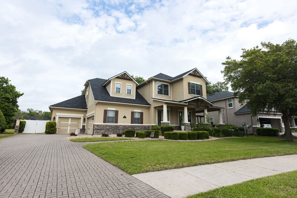We call it a Mini Mansion, you can call it... - We call it a Mini Mansion, you can call it...