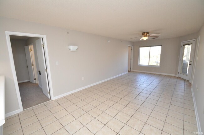 Room in Condo on Crab Orchard Dr