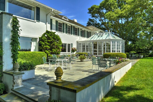 Photo - 18 Further Ln