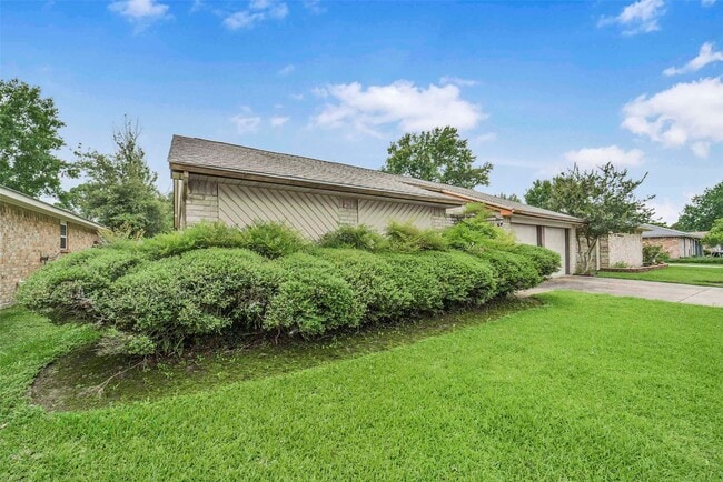 Photo - 16323 Summer Dawn Ln