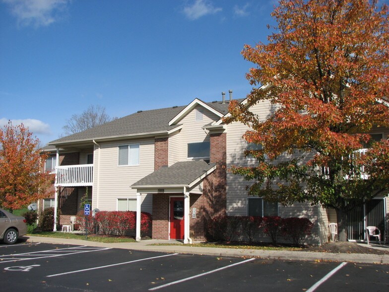 Apartments at Fox Trail For Rent in Amelia, OH