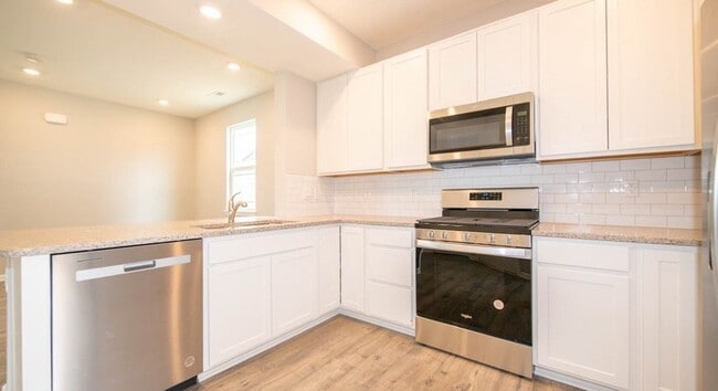 Photo - 4 Bed 2.5 Bath