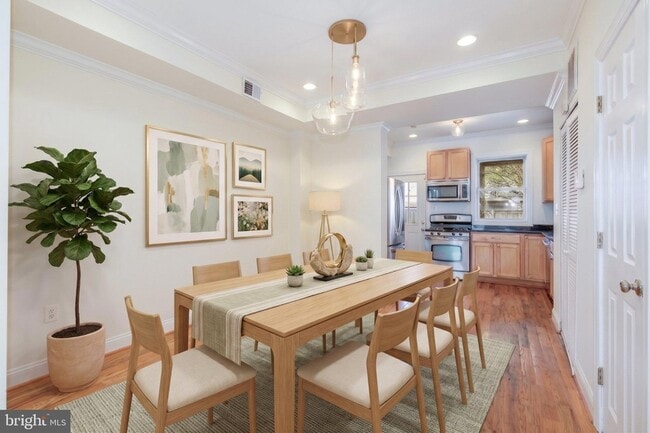 Photo - 1426 Duncan St NE