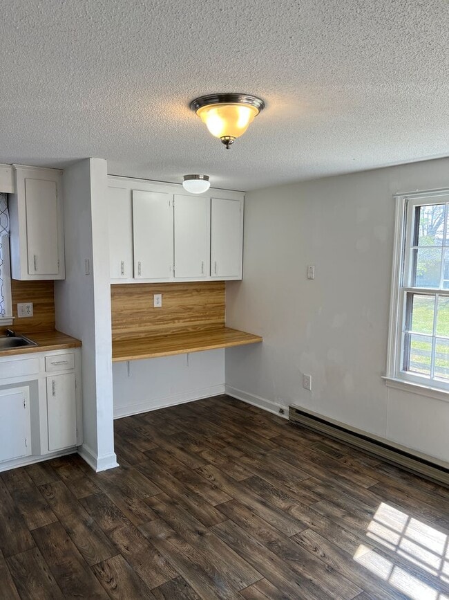 Photo - 1 Bed/1 Bath in Coats