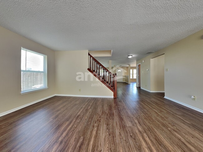 Photo - 10421 Parmer Cir