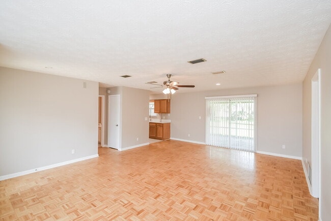 Photo - 12 Seatrout St