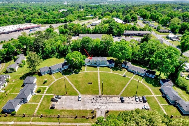 Photo - Fresh and Clean - 1 Bed 1 Bath Apartment - Monte Sano Bungalows