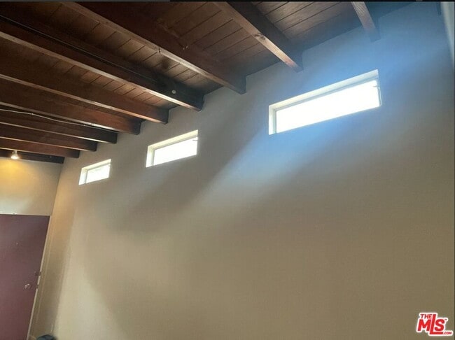 Photo - 4448 Avocado St Unidad 4448 1/2