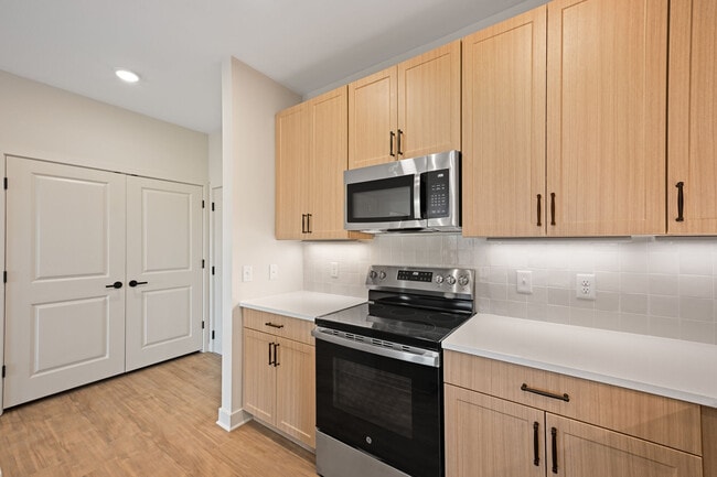 Photo - Canopy on Western