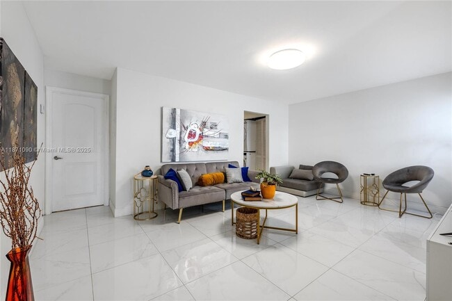 Photo - 11451 SW 5th St Unit 1