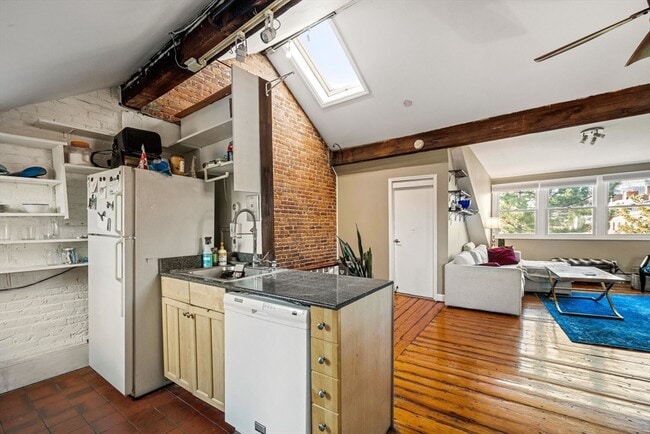 Building Photo - 275 Shawmut Ave Unit 3