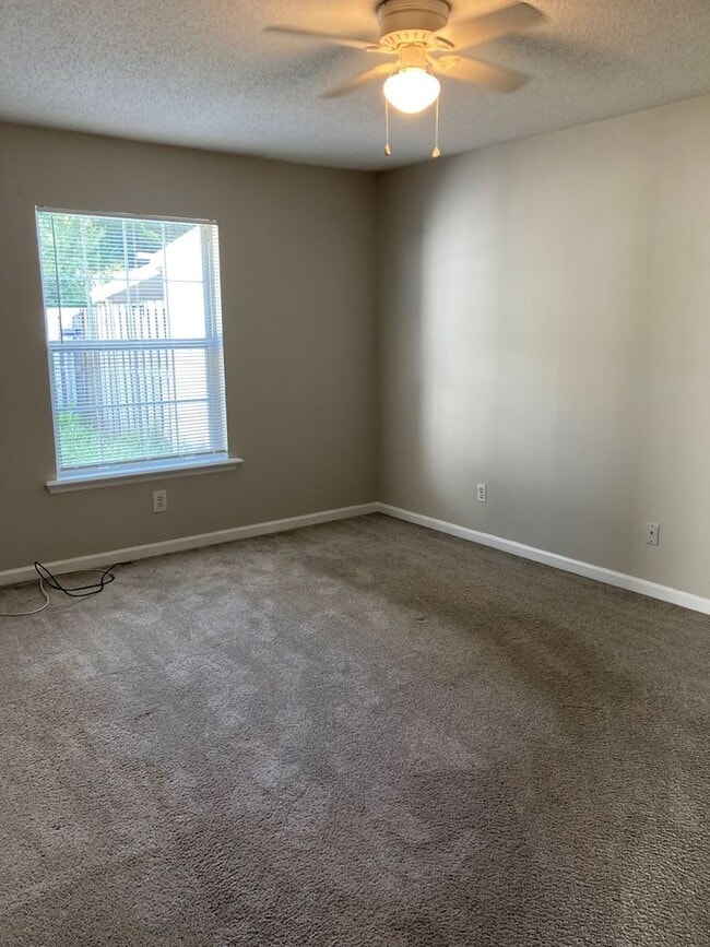 Building Photo - Modern Townhome Living Near Downtown Augusta & the Medical District