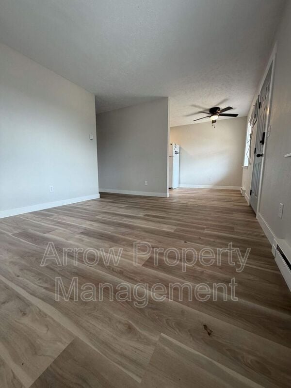 Building Photo - 606 S 7th St