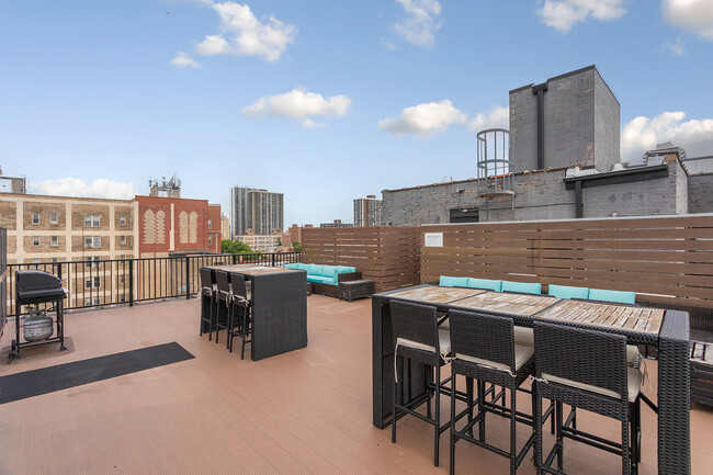 Photo - 5718 N Winthrop Ave Unidad 512