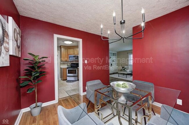 Photo - 6115 Indianola Ave