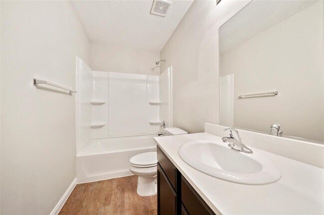 Photo - 80 County Rd 5102B