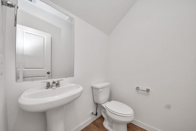 Photo - 2138 Olivos St