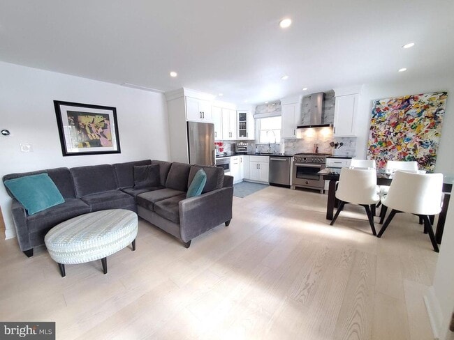 Photo - 162 Tavistock Rd