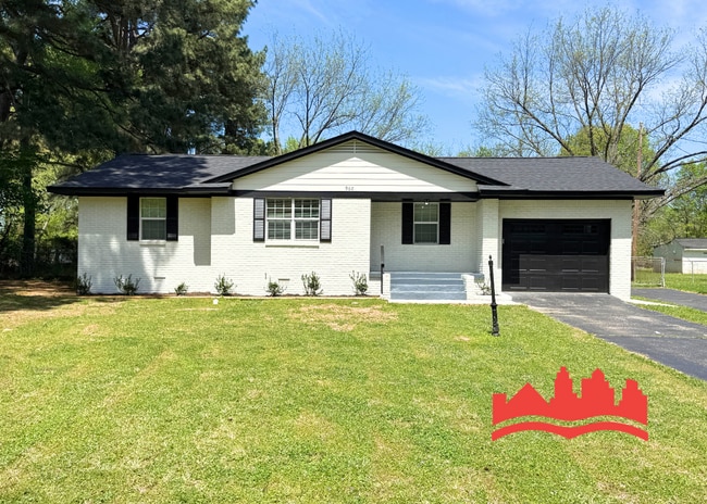 Building Photo - 4960 Sherry Dr