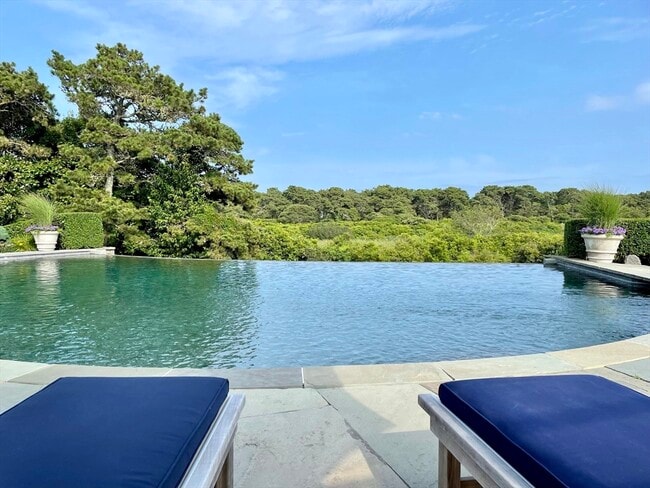 Photo - 1 Pochick Ave