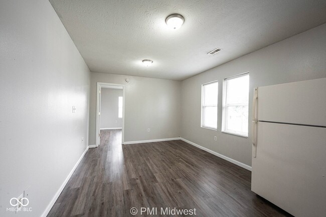 Photo - 3014 W 10th St Unit 4