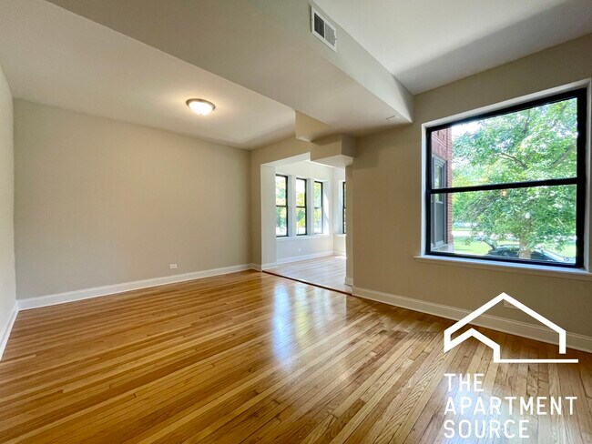 Photo - 2331 N Kedzie Blvd Unidad 1