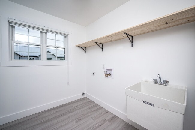 Photo - Black Diamond Apartment Homes