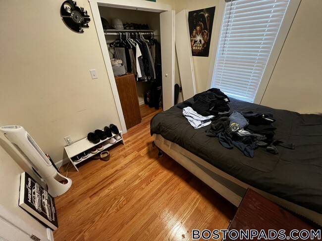 Photo - 525 E 3rd St Unit 2R