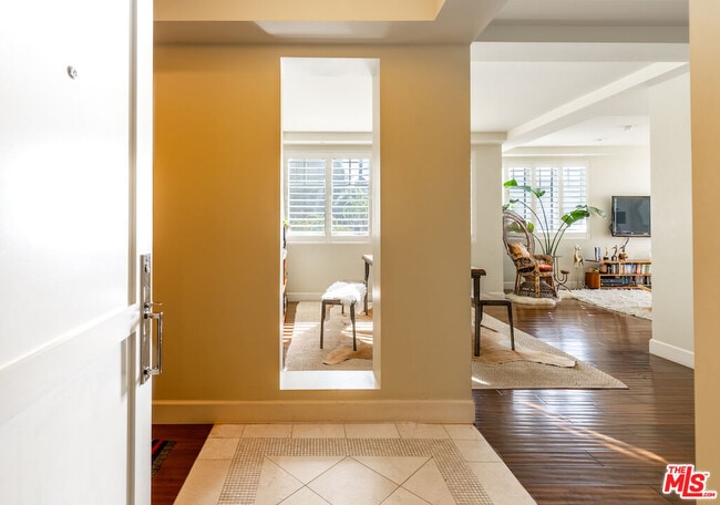 Photo - 1751 Appian Wy Unit 302