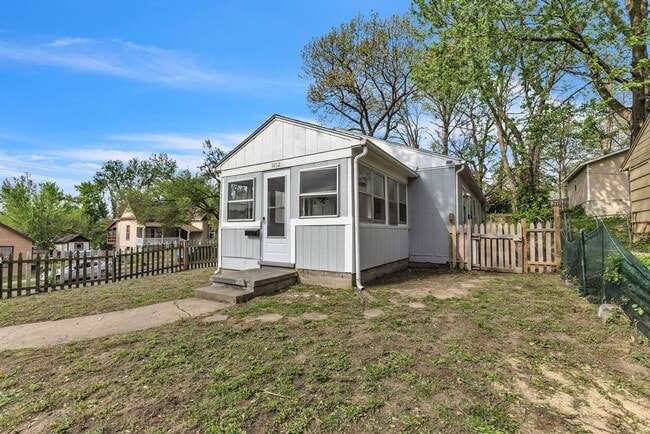 Photo - Renovated 4BR Home – Modern Finishes, Off-Street Parking