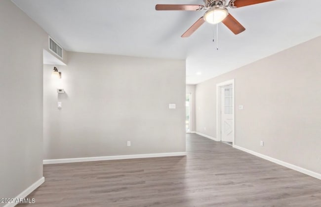 Photo - 2429 W Sunnyside Ave Unidad 2429 W SUnnyside ave