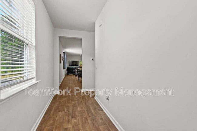 Photo - 643 Silver Spruce St
