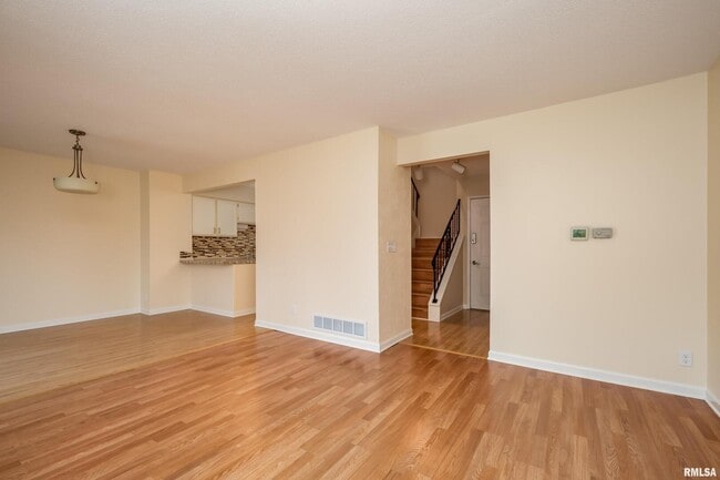 Photo - 3598 Cedarwood Ct