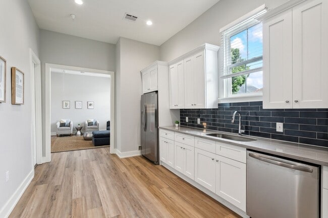 7417 Burthe St Unit 2B