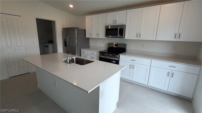 Building Photo - 3809 20th St SW