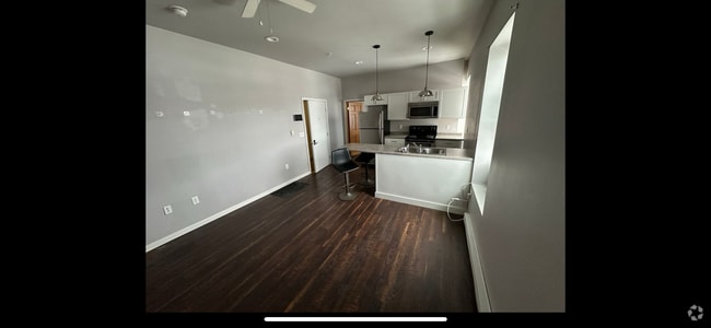 Building Photo - 115 E Main St Rental