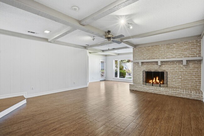 Photo - Amazing in Arlington