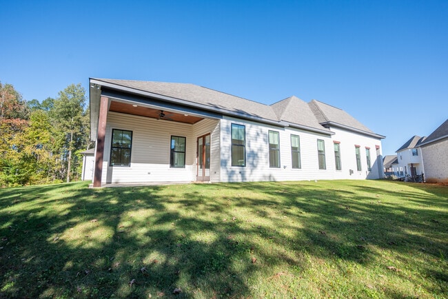 Photo - 55 Greystone Ct