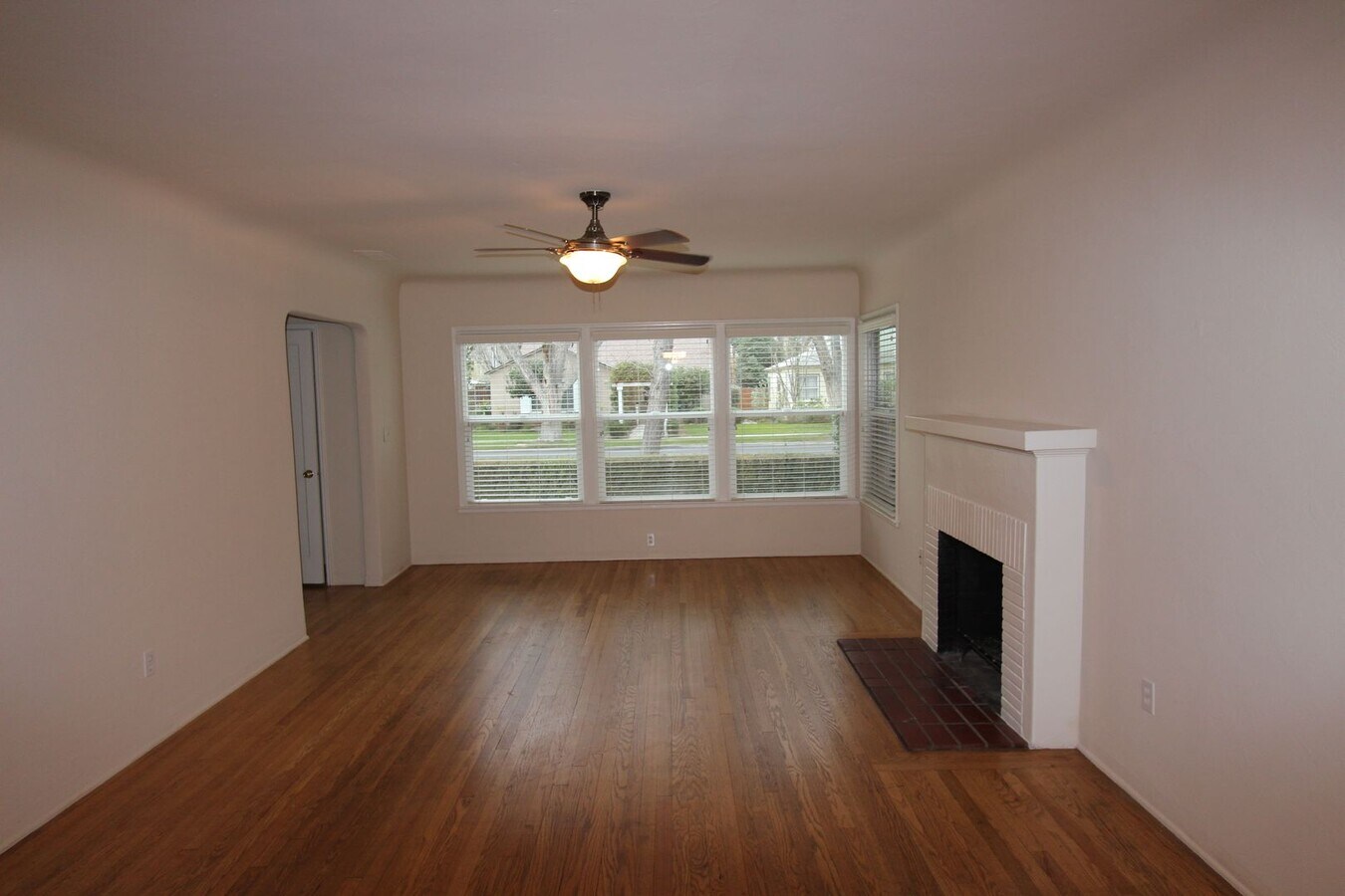 Photo - 4 E Dayton Ave