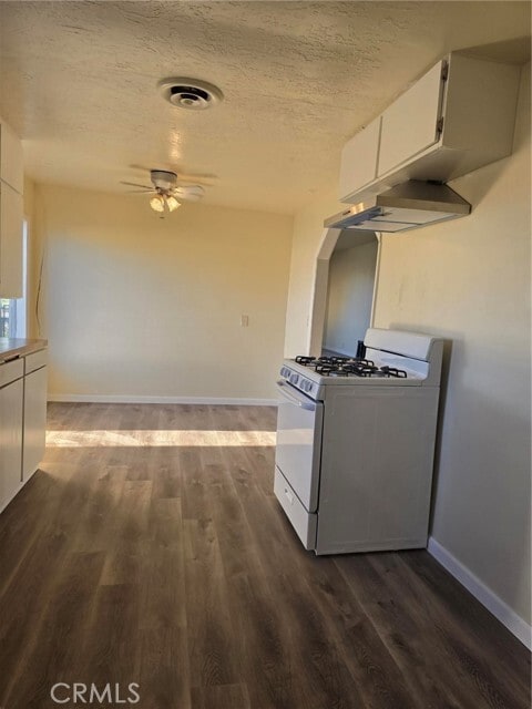 Photo - 24520 Clark Ave Casa