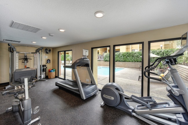 Photo - Folsom Gateway