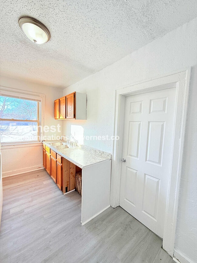 Photo - 13909 Hartwell St Unit 6