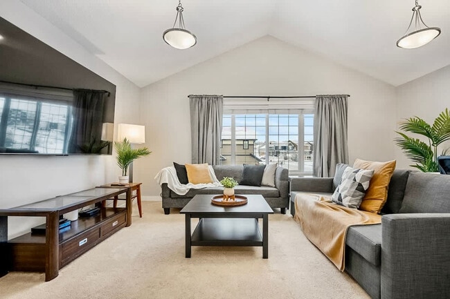 Building Photo - 200 Sherwood Sq NW